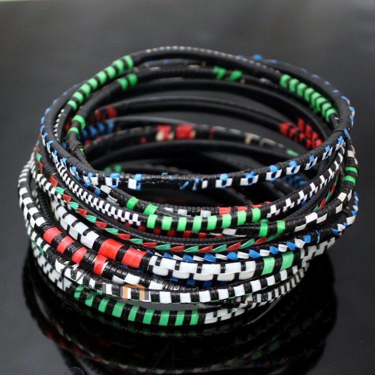 Bracelets  Fin Plastique Homme/Femme/Enfant Lot 6 ou 12 Rouge/Vert/Bleu Bracelet Africain