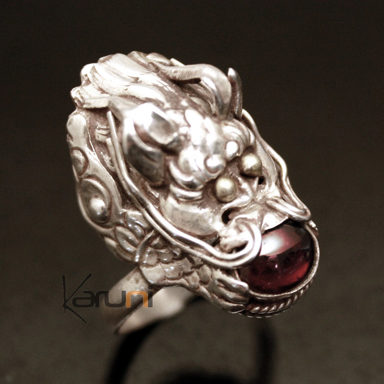 Bijoux Ethniques Artisanaux Bague en Argent Dragon Pierre Grenat Rouge ...