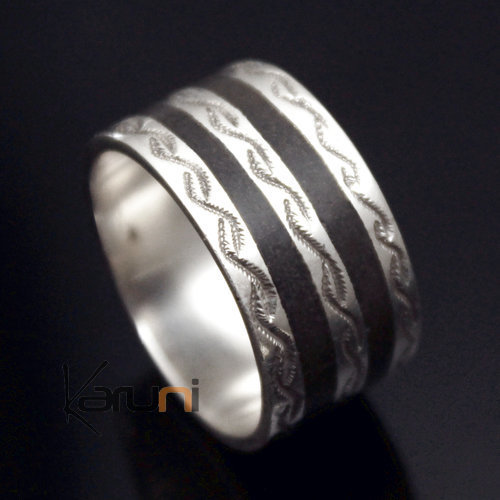 Bijoux Touareg Ethniques en Argent Bague Anneau alliance homme/femme bne 3 lignes grave inspiration Karuni