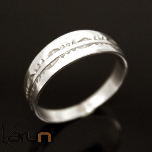 Bijoux Touareg Ethniques Argent Bague Anneau Alliance plat gravé ... Bijoux Touareg Ethniques Argent Bague Anneau Alliance plat gravé ...