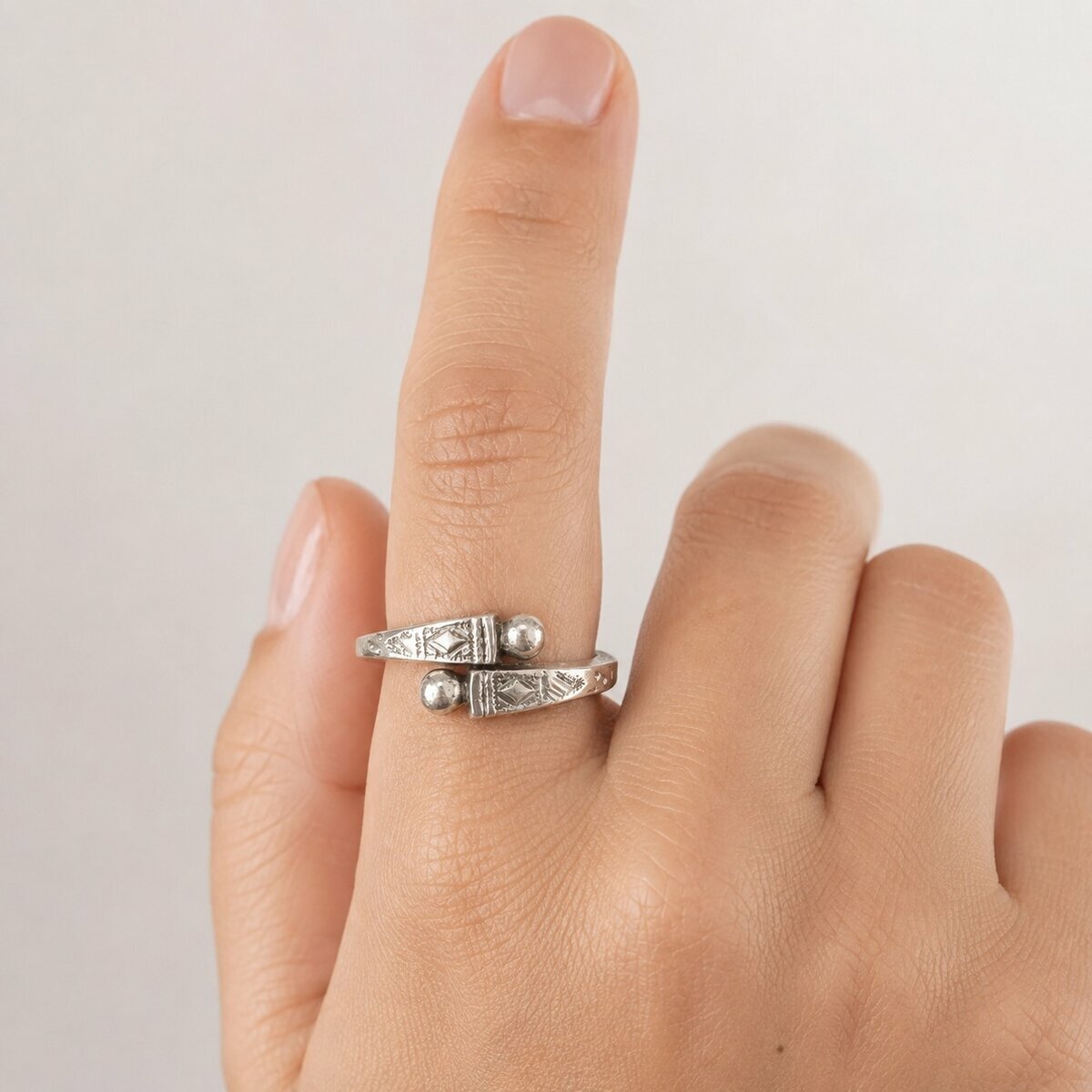 Bague Ouverte Argent 925 Grav&eacute;e � Anneau R&eacute;glable &agrave; Deux Boules Fait Main