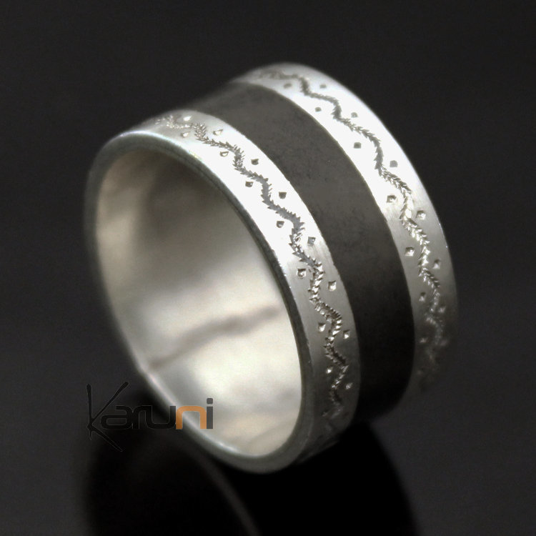 Bague Anneau Alliance en Argent homme/femme ébène Bande gravée inspiration Karuni 02