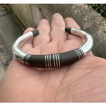 Bracelet Jonc Argent 925 Ébène – Manchette Bimatière Fait Main, Bijou Créateur Bracelet Manchette Argent 925 Ébène Noir, Jonc Ouvert Artisanal, Bijou Ethnique Chic et Intemporel