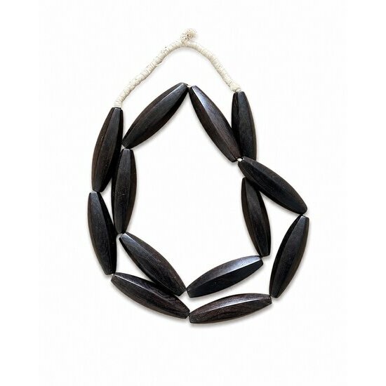 Collier Sautoir Ébène Africain – Grandes Perles Sculptées Artisanat Ethnique Sautoir Bois d’Ébène – Artisanat Africain Style Tribal Contemporain