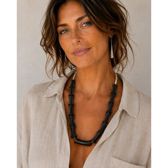 Collier Ébène Véritable 19 Perles Sculptées – Sautoir Artisanal Sautoir Bohème Luxe en Ébène – Bijou Artisanal Africain