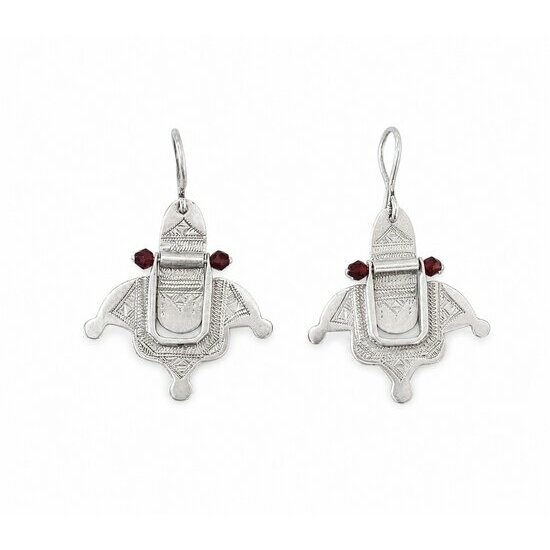 Boucles Touareg Argent 925 Agate Rouge – Pendants Artisanaux du Niger Boucles d’Oreilles Touareg Argent 925 – Pendants Agate Rouge Fait Main