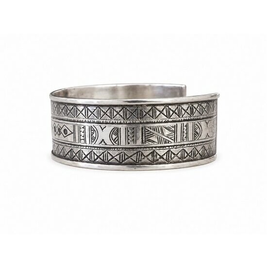 Bracelet Argent Touareg Poin�onn� � Bijou Artisanal �b�ne et Gravures