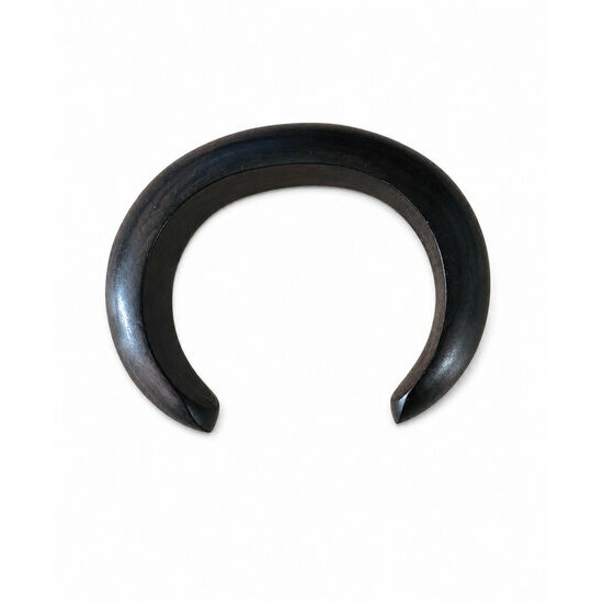 Bracelet Ouvert en Ébène Massif – Jonc Croissant Sculpté Fait Main Jonc Ouvert en Bois d’Ébène – Bracelet Croissant au Design Minimaliste
