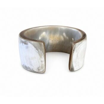 Bracelet Manchette en Corne Naturelle Blanche – Bijou Sculpté Fait Main