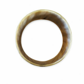 Bracelet large en corne naturelle blonde � vue de dessus