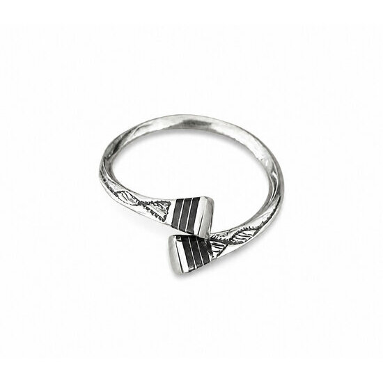 Bague Touareg Croisée en Argent – Anneau Réglable Gravé Main