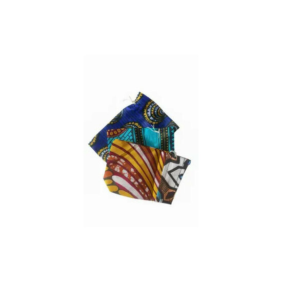 Boucles d'Oreilles Dorées Martelées – Pendants Artisanaux en Laiton Pochette Cadeau en Wax Cousue Main – Écrin Textile pour Bijou Artisanal