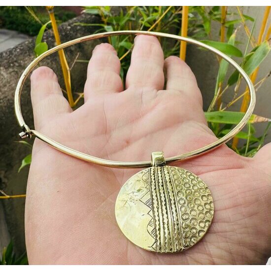 Collier Statement Dor� � Pendentif Rond Laiton Fait Main