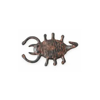 Scorpion en bronze fait main – Figurine 11 cm Scorpion en bronze vu du dessus, détail du corps et des pattes