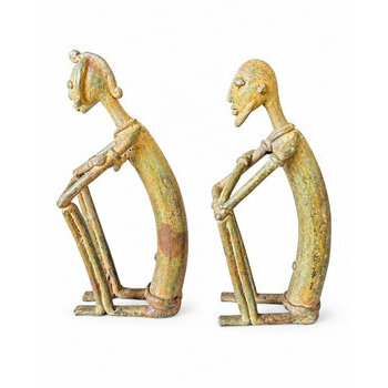 Paire de statuettes Dogon en laiton patine bronze – Couple assis, 18 cm Cadeau pour un couple – Paire de statuettes Dogon en laiton, profil gauche