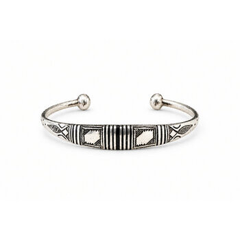 Bracelet touareg argent 925 et ébène – Jonc réglable gravé main Jonc argent 925 et bois d’ébène – Gravures manuelles, vue de face