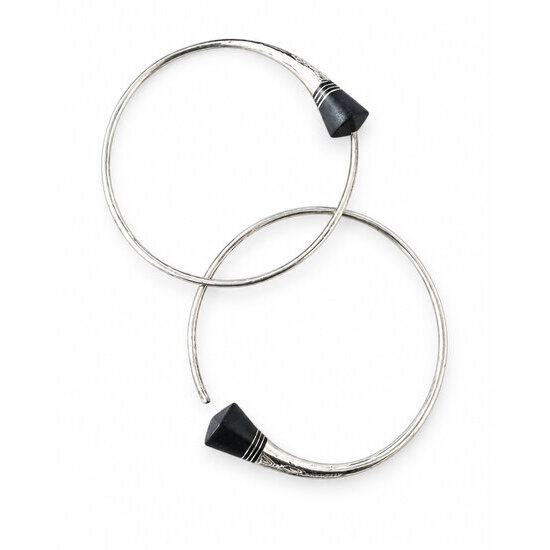 Créoles argent 925 gravées main et ébène – Touareg, 4 cm Boucles d’oreilles créoles en argent gravé – Paire artisanale de 40 mm