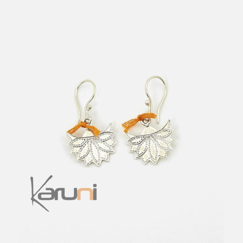 Ombre Claire  Boucles d'Oreilles en Argent Fleur Lotus Jaipur  Design Touareg