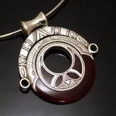 Bijoux Touareg Ethniques Africains Collier Pendentif en Argent et Pierre Agate Rouge 17 Grand Rond