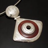 Bijoux Touareg Ethniques Africains Collier Pendentif en Argent et Pierre Agate Rouge 11 Eventail