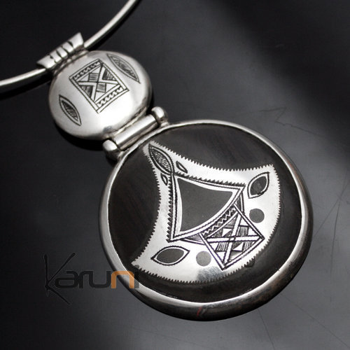 Bijoux Touareg Ethniques Collier en Argent et Ebène 09 - KARUNI