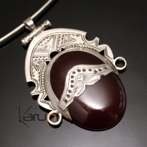 Collier Pendentif en Argent et Pierre Agate Rouge 28 Ovale Tête de Déesse