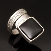 Bijoux Touareg Ethniques Bague en Argent et Onyx Noir 50 Carr Rglable