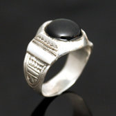 Bijoux Touareg Ethniques Bague en Argent et Pierre 31 Chevalire Ronde Onyx Noir c