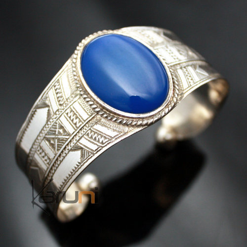 Bijoux Touareg Ethniques Bracelet en Argent et Agate ovale bleue Large gravé - KARUNI