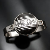 Bijoux Touareg Ethniques Bracelet en Argent et Ebne Mdaille Grave - KARUNI b