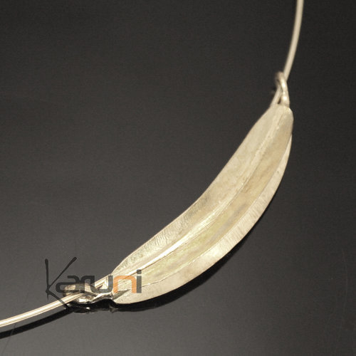 Collier Tour de cou bain Argent Peul Fulani Petite ou moyenne Feuille Simple KARUNI Collier Tour de cou bain Argent Peul Fulani Petite ou moyenne Feuille Simple KARUNI