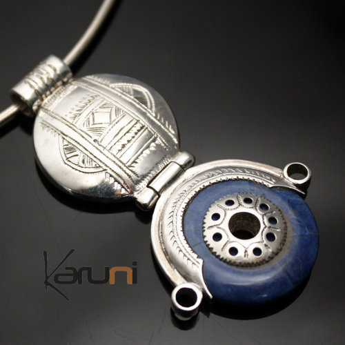 Collier Pendentif Touareg en Argent et Pierre Howlite Bleue 05 Pendant Rond Tête de Déesse