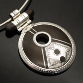 Bijoux Touareg Ethniques Africains Collier Pendentif en Argent et Ebne 13 Ovale
