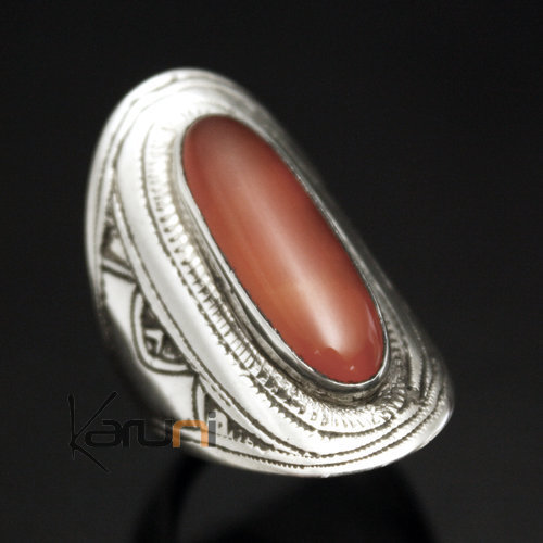 Bijoux Touareg Ethniques Bague en Argent et Agate Rouge 18 Ovale Longue