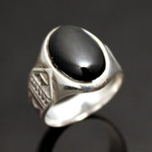 Bijoux Touareg Ethniques Bague en Argent et Onyx Noir 32 Chevalire Ovale c