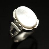 Bijoux Touareg Ethniques Bague en Argent et Nacre 01 Ovale