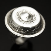 Bijoux Touareg Ethniques Bague en Argent 925 010 Grelot Plat Bomb Grav Fleur