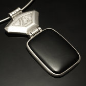 Bijoux Touareg Ethniques Africains Collier Pendentif en Argent et Pierre Onyx Noir 09 Rectangle