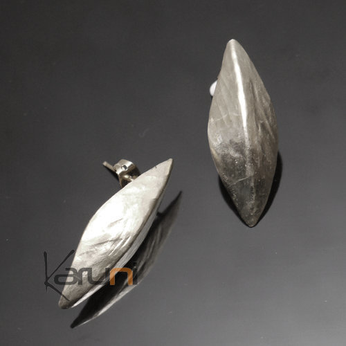 Boucles d'Oreilles Peul Fulani Mali 46P Plaqué Argent Clous Feuille