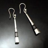 Bijoux Touareg Ethniques Boucles d'Oreilles en Argent et Ebne Massues 46 Attaches Carres Lisses Graves