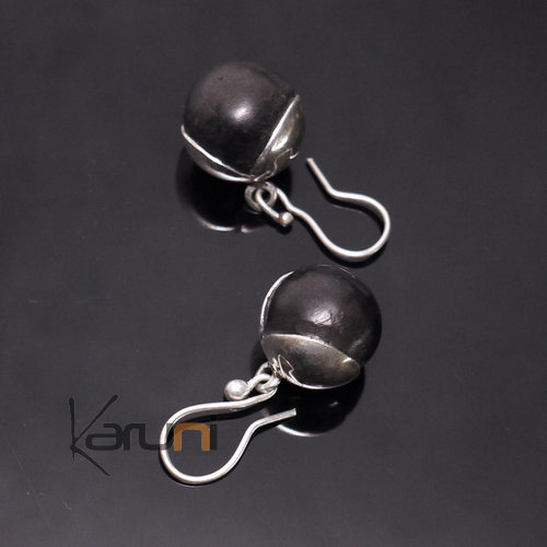 Bijoux Touareg Ethniques Boucles d'Oreilles en Argent Boules Pommes Ebène Inspiration Karuni Bijoux Touareg Ethniques Boucles d'Oreilles en Argent Boules Pommes Ebène Inspiration Karuni