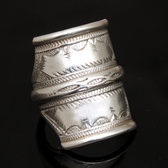 Bijoux Touareg Ethniques Bague Chevalire en Argent Grave homme/femme 3 lignes 41