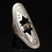 Bague Touareg en argent grave