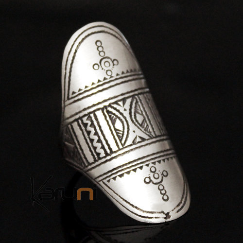 Bague en Argent Navette Gravée 28