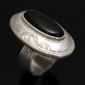 Bijoux Touareg Ethniques Bague en Argent et Onyx Noir 11 Ovale Haute