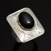 Bijoux Touareg Ethniques Bague en Argent et Onyx Noir 16 Rectangle