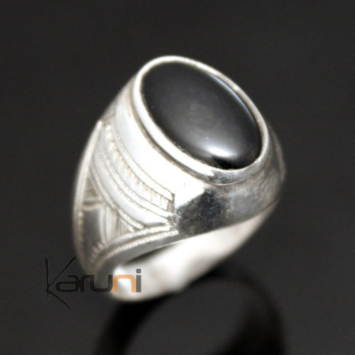 Bijoux Touareg Ethniques Bague en Argent et Onyx Noir 27 Chevalire Ovale