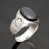 Bijoux Touareg Ethniques Bague en Argent et Onyx Noir 39 Chevalire Ovale