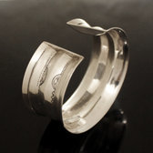 Bijoux Touareg Ethniques Bracelet Manchette en Argent Concave Grave 05 b