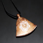 Bijoux Ethniques Touareg Collier Pendentif Grav en Pierre de l'Ar  Savon Statite Lotus 14